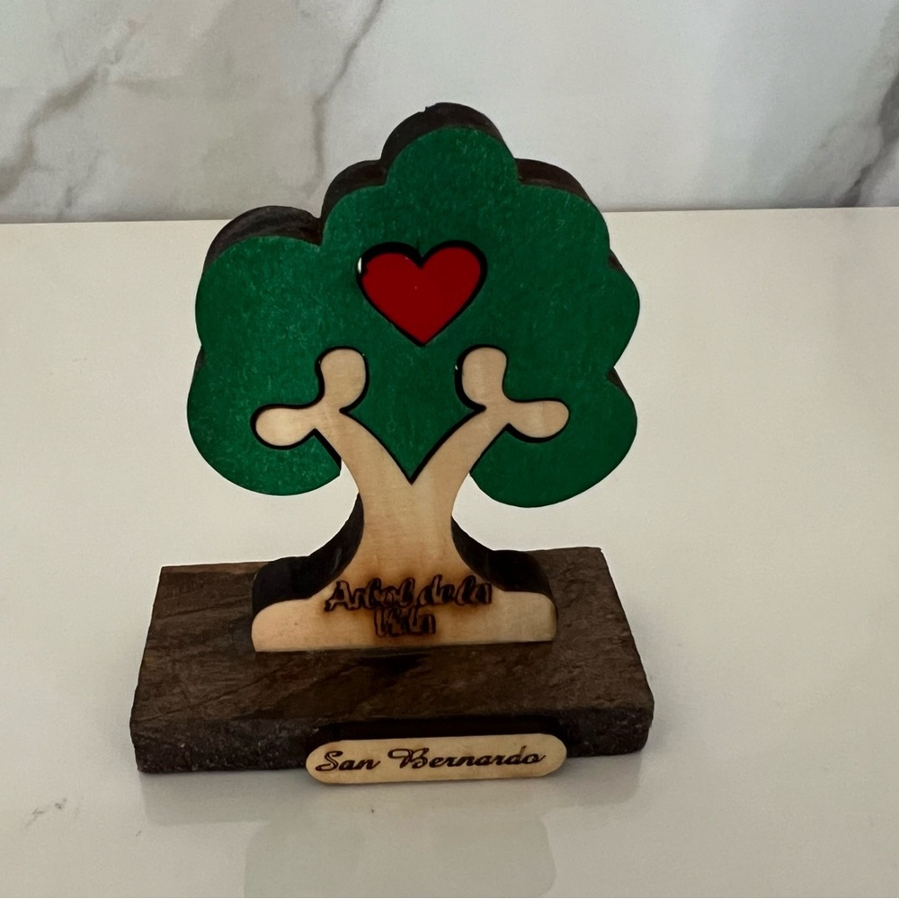 Green and Brown Tree Decor with Heart